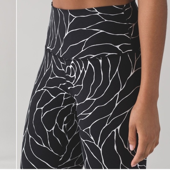 Lululemon Wunder Under Hi-Rise 1/2 Tight Full-On Luxtreme Radiate Rose Alpine - Picture 12 of 13